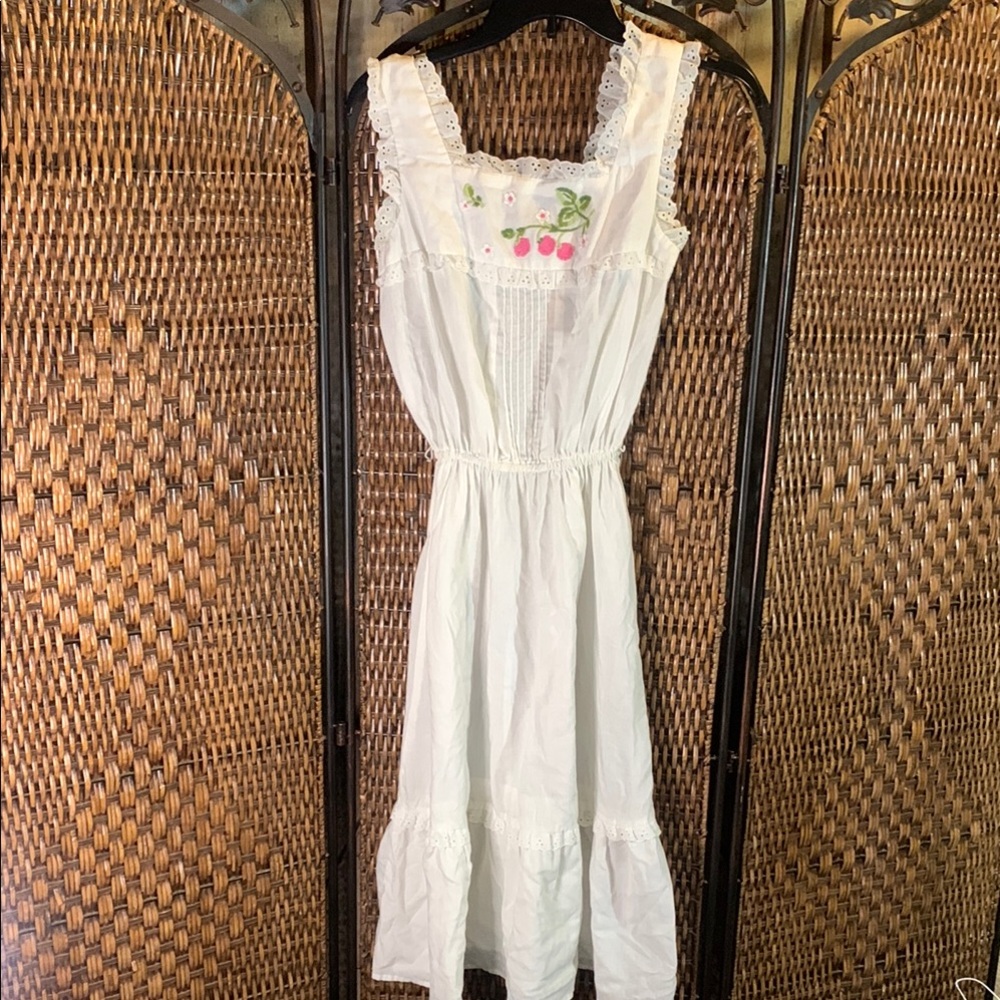 Vintage Cotton Feel Embroidered Dress Size S/M